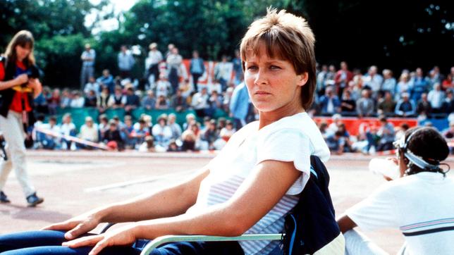 Birgit Dressel war die große bundesdeutsche Olympia-Hoffnung 1987. Doch sie stirbt vollgepumpt mit Doping- und Schmerzmitteln.