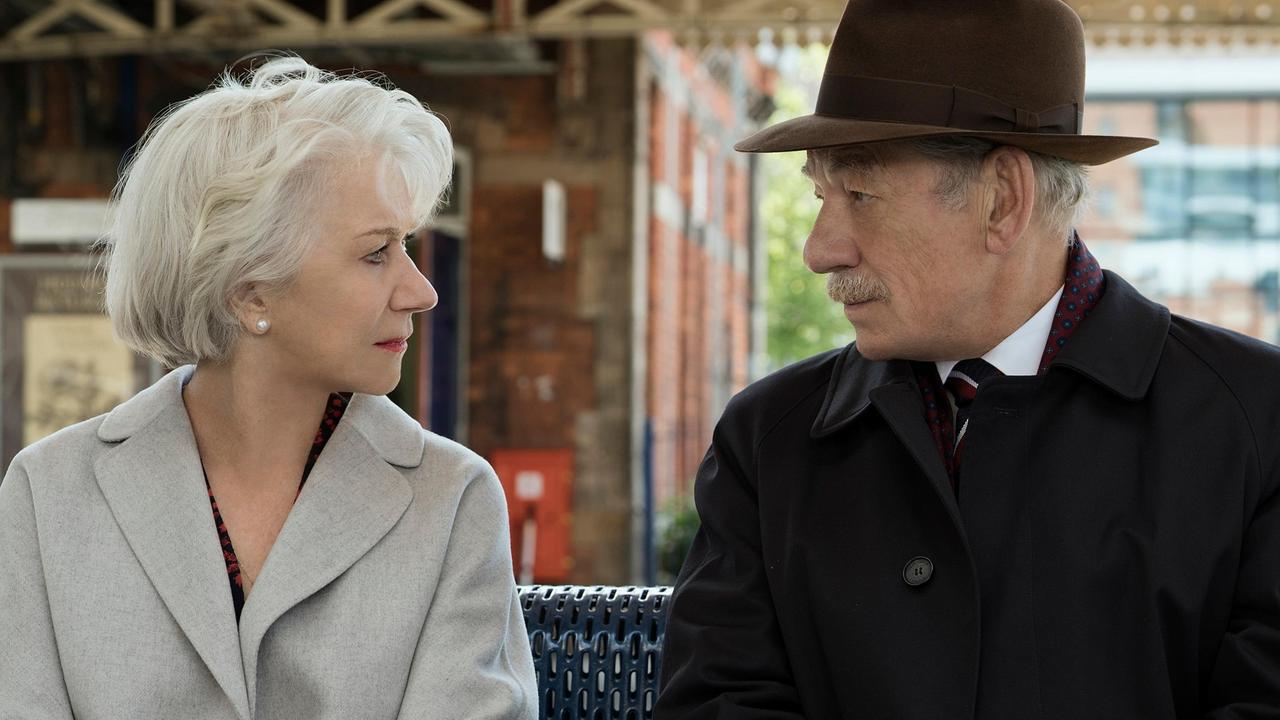 Der Trickbetrüger Roy Courtnay (Ian McKellen) möchte die verwitwete Betty McLeish (Helen Mirren) ausnehmen.