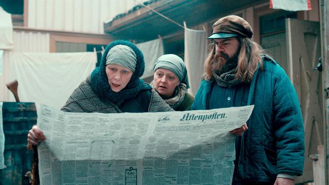 Elisabet (Anne Krigsvoll), Victoria (Marianne Meløy) und Hugo (John Emil Jørgensrud)