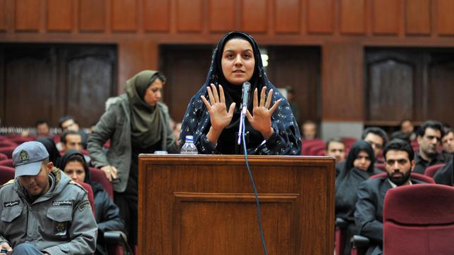 Reyhaneh Jabbari im Gerichtssaal