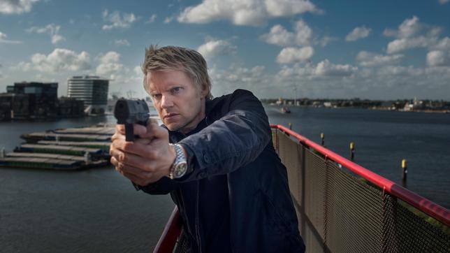 Van der Valk (Marc Warren) gerät selbst ins Fadenkreuz.