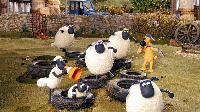 Zum Deutschlandstart von "Shaun das Schaf", der neuesten Trickproduktion von Aardman Animation, präsentiert das Erste eine volle Ladung Schafe mit einem einstündigen Special: Tierreportagen und fünf Trickfilmepisoden zeigen, wie es im Leben der Schafe zugeht. In der Episode "Abspecken" ernennt sich Shaun zum "Personal Trainer" und gibt alles, um aus dem großen, dicken Schaf ein schlankes, sportliches Normalschaf zu machen. Das gelingt ihm sogar, doch das Training zeigt nur kurzen Erfolg...