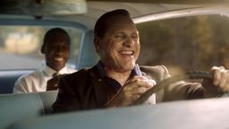 Zwischen Shirley (Mahershala Ali) und seinem Fahrer Tony (Viggo Mortensen) entsteht eine besondere Freundschaft.