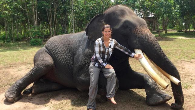 Anna besucht heute die Elefantenpatrouille des Nationalparks Way Kambas auf der indonesischen Insel Sumatra.