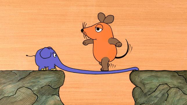 In der "Brücken-Maus" wird den großen und kleinen Zuschauern gezeigt, wie eine  Brücke entsteht und wieviele Sachen dabei beachtet werden müssen, damit sie auch hält.