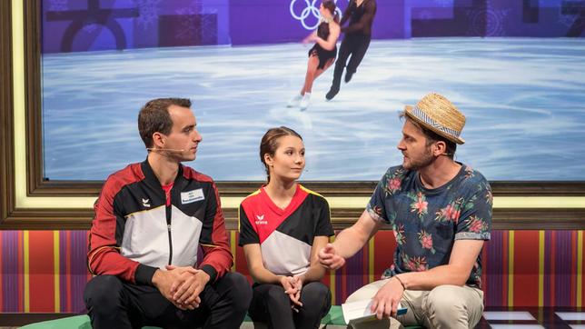 Todesspirale, Biellmann-Piroutte und Axel - Elemente der gefährlichen und ebenso schwierigen Sportart Eiskunstlauf.