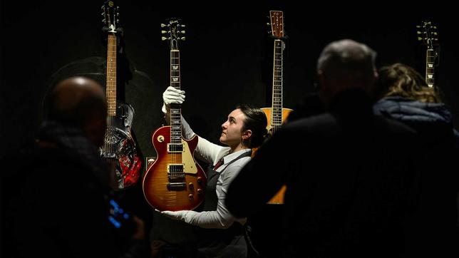 Christie's versteigert die Gitarrensammlung von Mark Knopfer (Dire Straits)