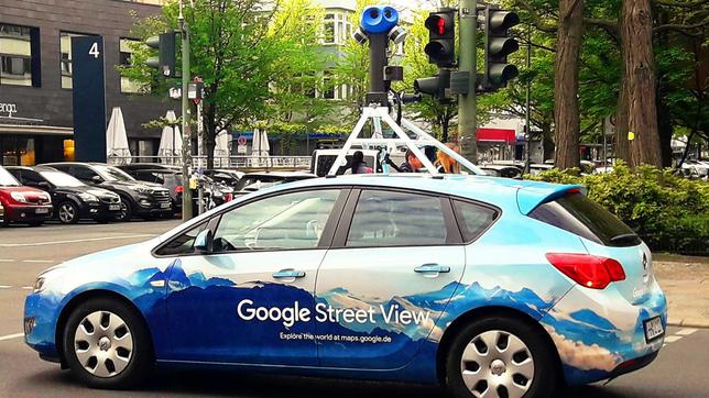 In Deutschland umstritten: Aufnahmen für Google Street View