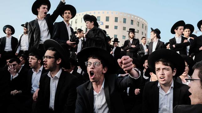 Orthodoxe Juden protestieren in Israel gegen die Einberufung zum Kriegsdienst