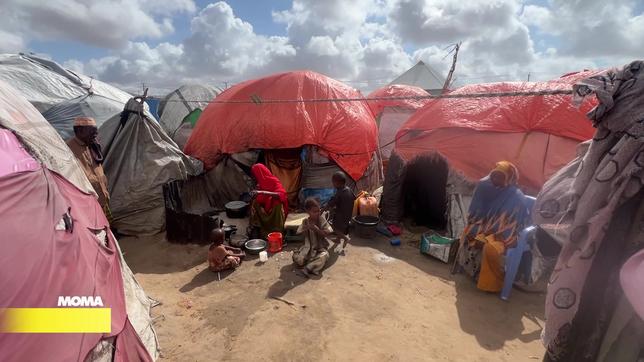 Hunger in einem Camp in Somalia