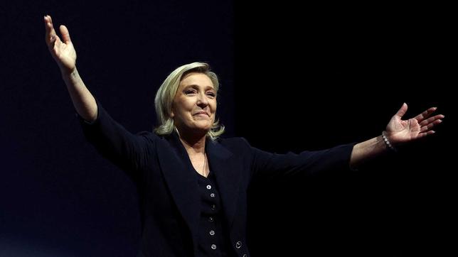 Neuwahlen: Rechtsnationale in Frankreich klar vorn