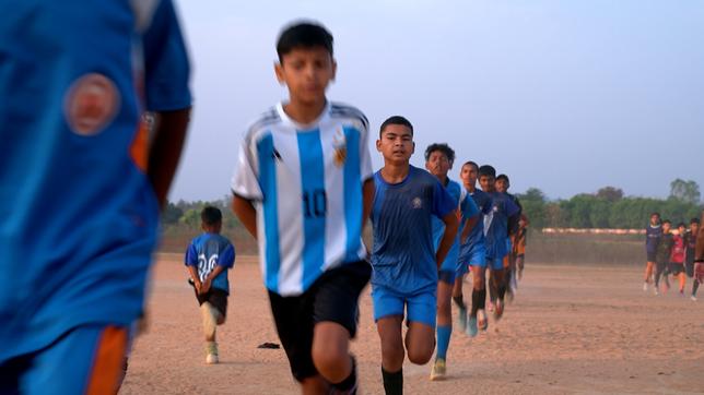 Indien: weg von der Straße – Fußballspielen für eine bessere Zukunft.