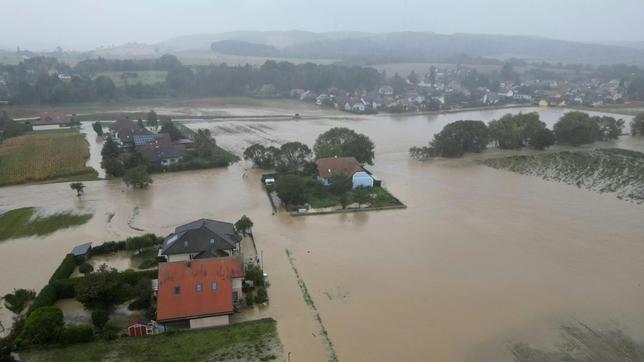 Österreich: Hochwasser – nach starken Niederschlägen.