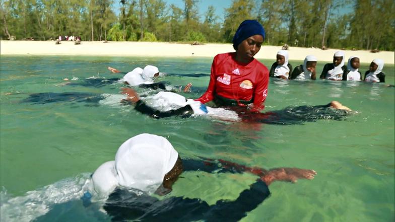 Sansibar Schwimmen Für Alle Weltspiegel Ard Das Erste 