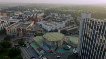 Blick von oben aufs disparate Zentrum