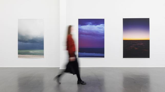 Ausstelltungsansicht "Wolfgang Tillmans. Weltraum"