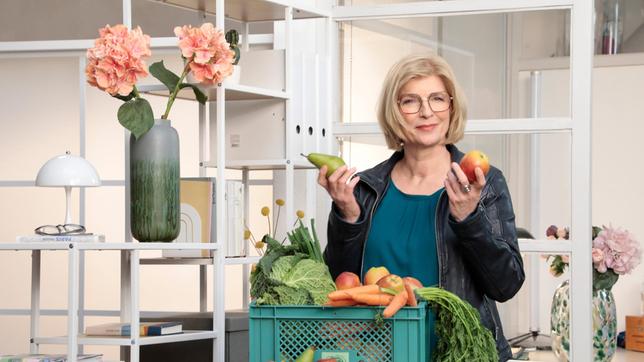 Wo sitzt Ihr Körperfett? Sind Sie mehr der Typ Apfel oder Typ Birne? Man hört ja immer wieder, dass der „Apfel-Typ“ mit prallem Bauch und eher schlanken Beinen gefährlicher lebt. Warum eigentlich? Susanne Holst verrät es, bei „Wissen vor acht – Mensch“.