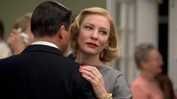 Carol (Cate Blanchett) möchte sich von ihrem wohlhabenden Ehemann Harge (Kyle Chandler) trennen.