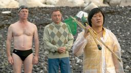 Chan (Benedict Wong, vorne), Norman (Ron Cook) und Frank (Peter Mullan, li.) 