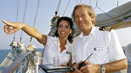 Kapitän Jensen (Horst Janson) und seine Cruisedirektorin Saskia (Gerit Kling).