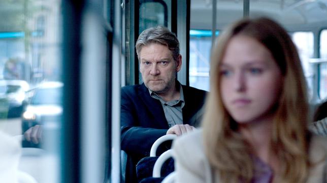 Kommissar Wallander (Kenneth Branagh) ist seinen Verfolgern nur knapp entkommen.