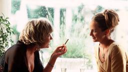 Utta Danella: Martina (Lara Joy Körner) holt sich einen guten Rat von ihrer Tante Dona Joanna Martinez (Gila von Weitershausen).