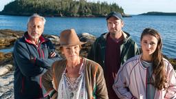 Vier auf einer Insel in Kanada: der Aussteiger Harry Stockowski (Wolfgang Stumph) mit der raubeinigen Susan Bennett (Katrin Sass), ihrem Sohn Jason (Philipp Rafferty) und ihrer Enkelin Jennifer (Cosima Henman).