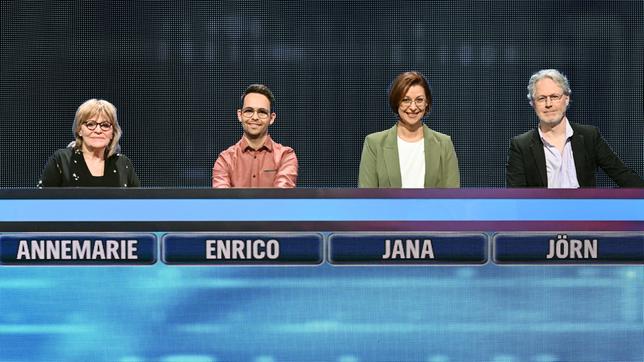 Die Kandidat:innen: Annemarie Daube, Enrico Gonzalez, Jana Murr und Jörn Knebel.