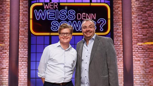 Die Kandidaten: Der Comedian, Kabarettist und ehemaligen Gymnasiallehrer, Johannes Schröder aka. „Herr Schröder“ (li.) und den Webvideoproduzenten und Schulleiter einer Oberschule, Kai Schmidt aka. „Lehrerschmidt“ (re.).