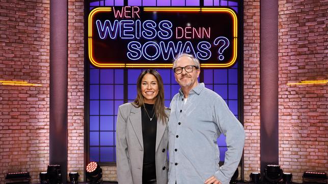 Die Kandidat:innen der Sendung: Stand-up-Comedienne und Moderatorin Negah Amiri und der Schauspieler, Komiker und Musiker Olli Dittrich.