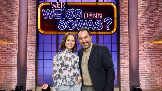 Die Kandidat:innen dieser Sendung: Schauspielerin Barbara Prakopenka und der Schauspieler Adnan Maral.