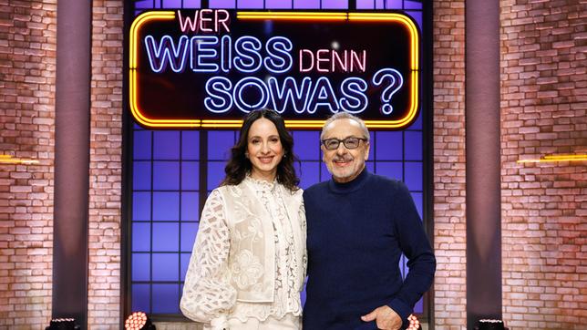 Die Schauspielerin und Fernsehmoderatorin Stephanie Stumph und ihr Vater, der Schauspieler und Kabarettist Wolfgang Stumph treten bei "Wer weiß denn sowas?" gegeneinander an.