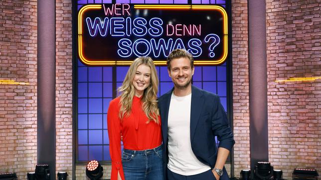 Heute bei "Wer weiß denn sowas?": Schauspielerin und Model Nina Ensmann und Schauspieler und Musiker Jörn Schlönvoigt.