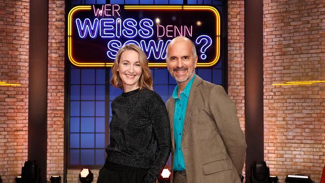Heute zu Gast bei "Wer weiß denn sowas?": Die Schauspielerin Christina Athenstädt und der Schauspieler und Komiker Christoph Maria Herbst.