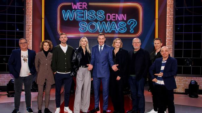 Moderator Kai Pflaume und seine Rateteam-Kapitäne Bernhard Hoëcker und Elton begrüßen in dieser Sendung als prominente Gäste in der ersten Runde das Fotomodell Nadja Auermann und die Fernsehmoderatorin und Model Lena Gercke. In der zweiten Runde den Schauspieler und Moderator Harald Krassnitzer und die Schauspielerin Adele Neuhauser, sowie in der dritten Runde den Fernsehmoderator und Journalist Jochen Breyer und den Fußballspieler und TV-Experten Christoph Kramer.