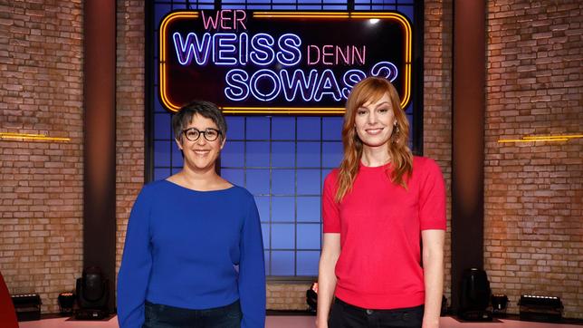 Sind als Kandidatinnen zu Gast bei "Wer weiß denn sowas?": Die Fernsehjournalistin Shakuntala Banerjee und die Journalistin Eva Schulz.