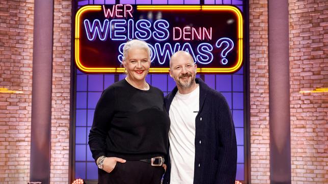 Treten bei "Wer weiß denn sowas?" gegeneinander an: Die Konditormeisterin, Buchautorin und Fernsehjurorin Bettina „Betty“ Schliephake-Burchardt und der Konditor Christian Hümbs.