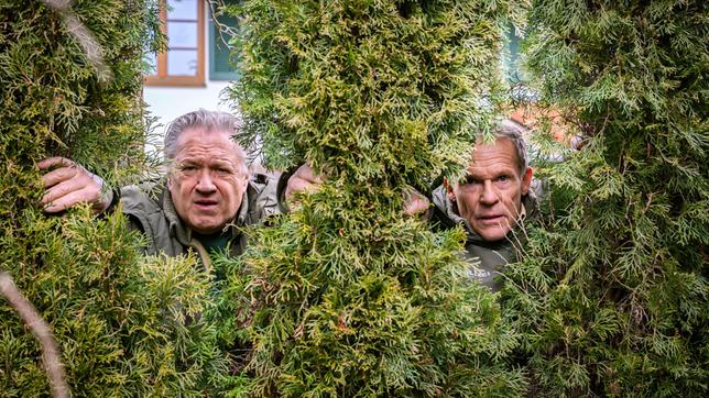 Hubert (Christian Tramitz) und Girwidz (Michael Brandner) machen eine äußerst interessante Entdeckung.