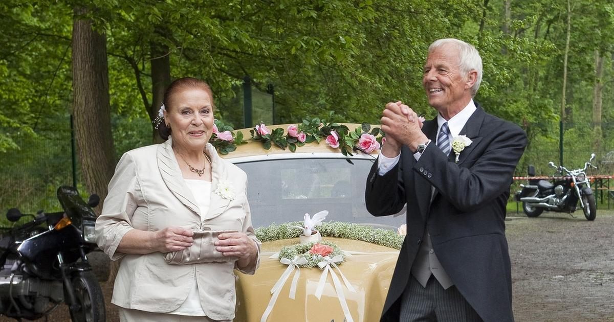 Spate Hochzeit In Aller Freundschaft Ard Das Erste