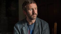 Tom (Chris O'Dowd) ist sauer auf Louise.