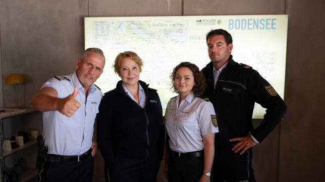 Das Team von WaPo Bodensee ist wieder im Einsatz: Paul Schott (Tim Wilde), Nele Fehrenbach (Floriane Daniel), Julia Demmler (Wendy Güntensperger) und Jakob Frings (Max König).