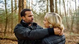Beatrice (Isabelle Hübner) trifft sich mit ihrem Komplizen Eric (Philip Köstring).